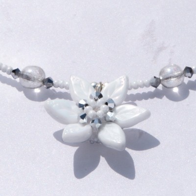 Mini Studio Glass Leaf Flower Necklace - Free jewellery instructions