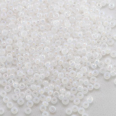 Preciosa Czech glass seed bead 13/0 White Alabaster rainbow