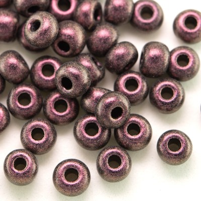 Preciosa Czech glass seed bead 5/0 Plummy-Haze iridescent metallic coated