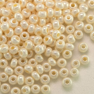 Preciosa Czech glass seed bead, size 9/0 Light Cream Pearl