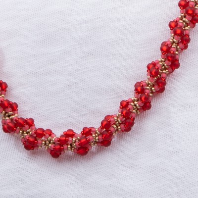 Sun Studio &ndash; Hot Coral Eternal Spiral Rope Necklace Bead Kit.