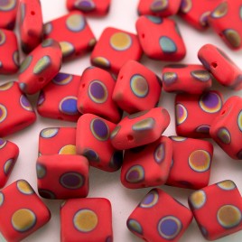 Poppy Red Peacock Matt 10x10mm Square glass bead - Retail system