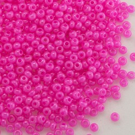Preciosa Czech glass seed bead 13/0 Hot opaque Pink